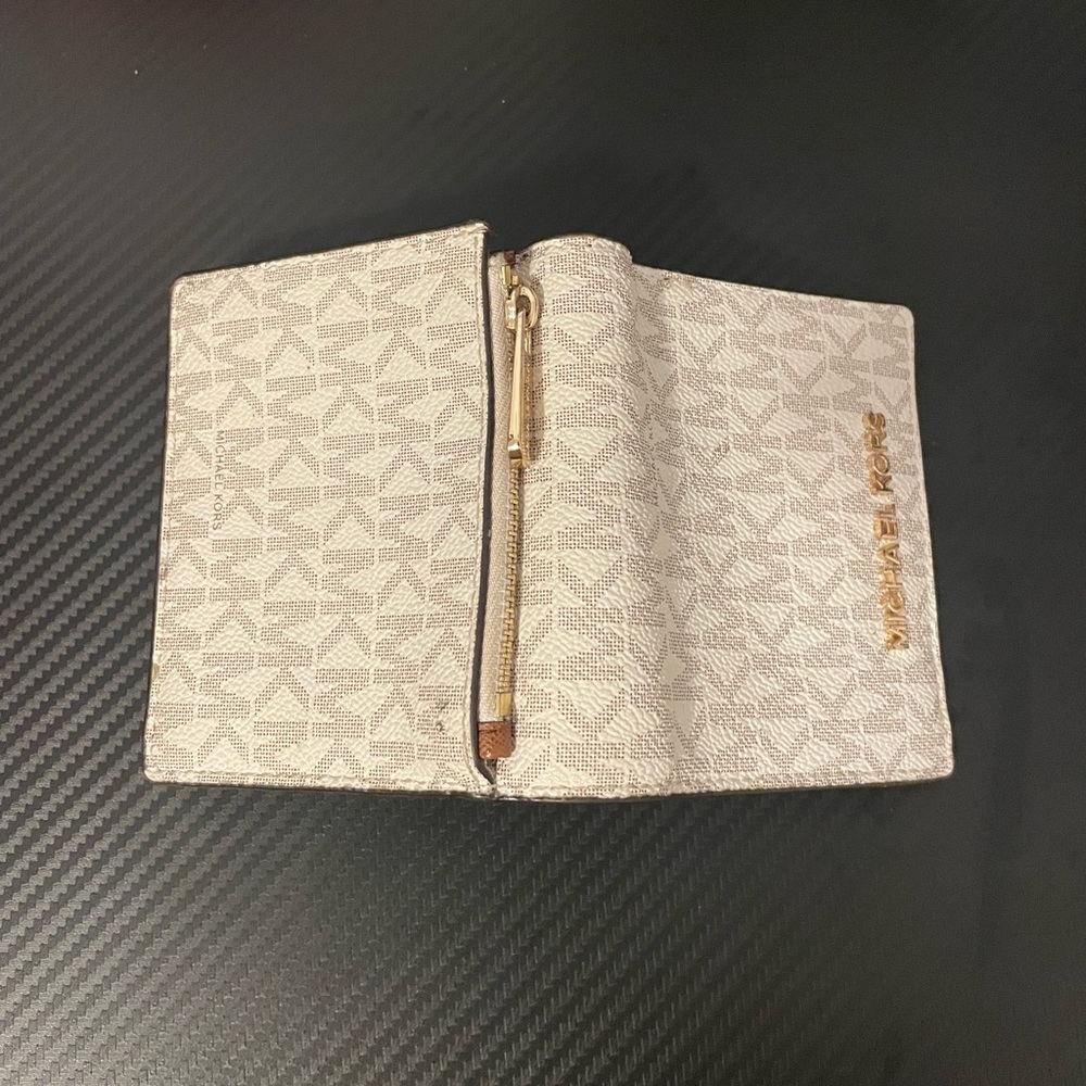 Mk womens wallet